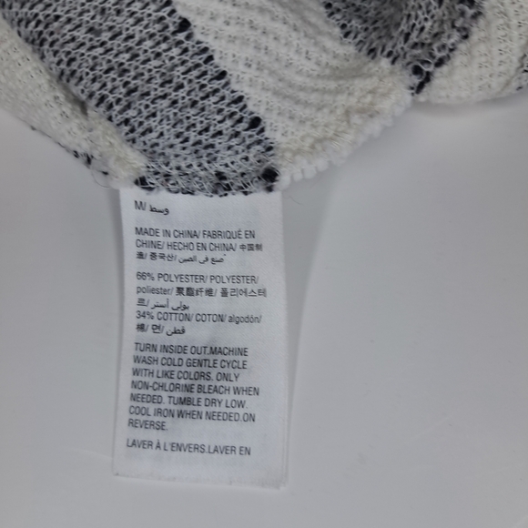 Style & Co. Black and White Woven Top Size Meduim #195 - Picture 7 of 7